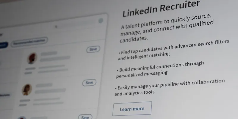 Ask HN Career Threads as Training Data: Why Agent Builders Should Mine Structured Advice